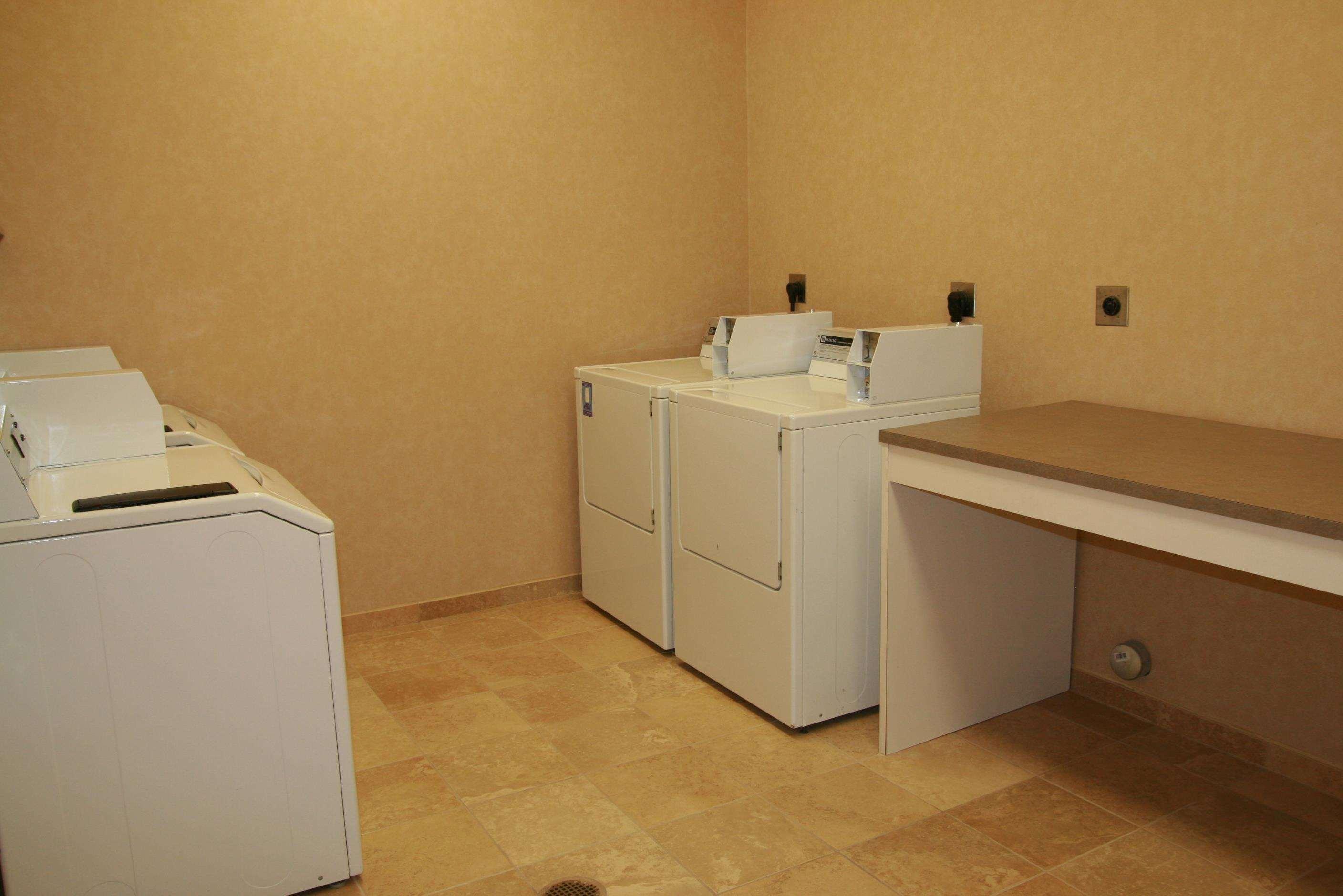 Newly Renovated Hampton Inn Omaha West Lakeside Εξωτερικό φωτογραφία