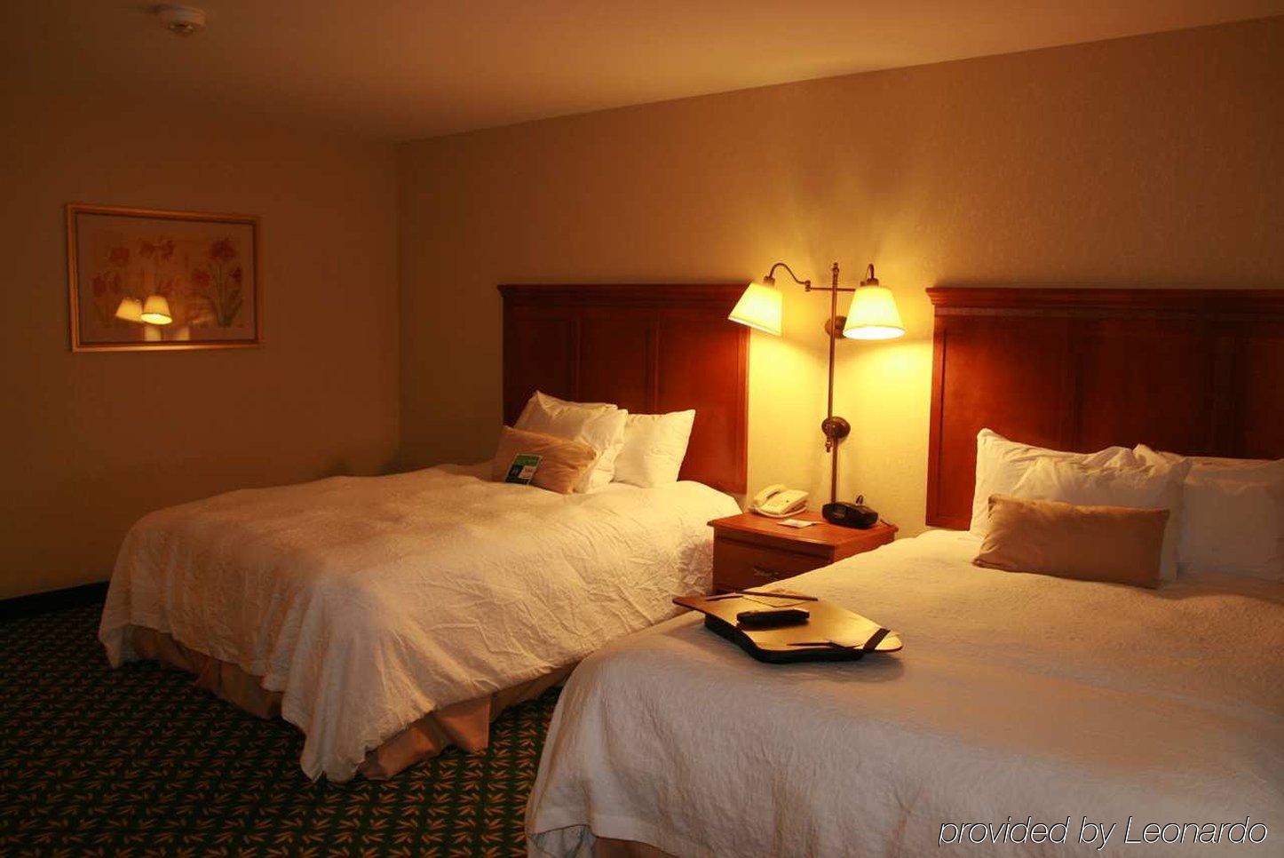 Newly Renovated Hampton Inn Omaha West Lakeside Δωμάτιο φωτογραφία