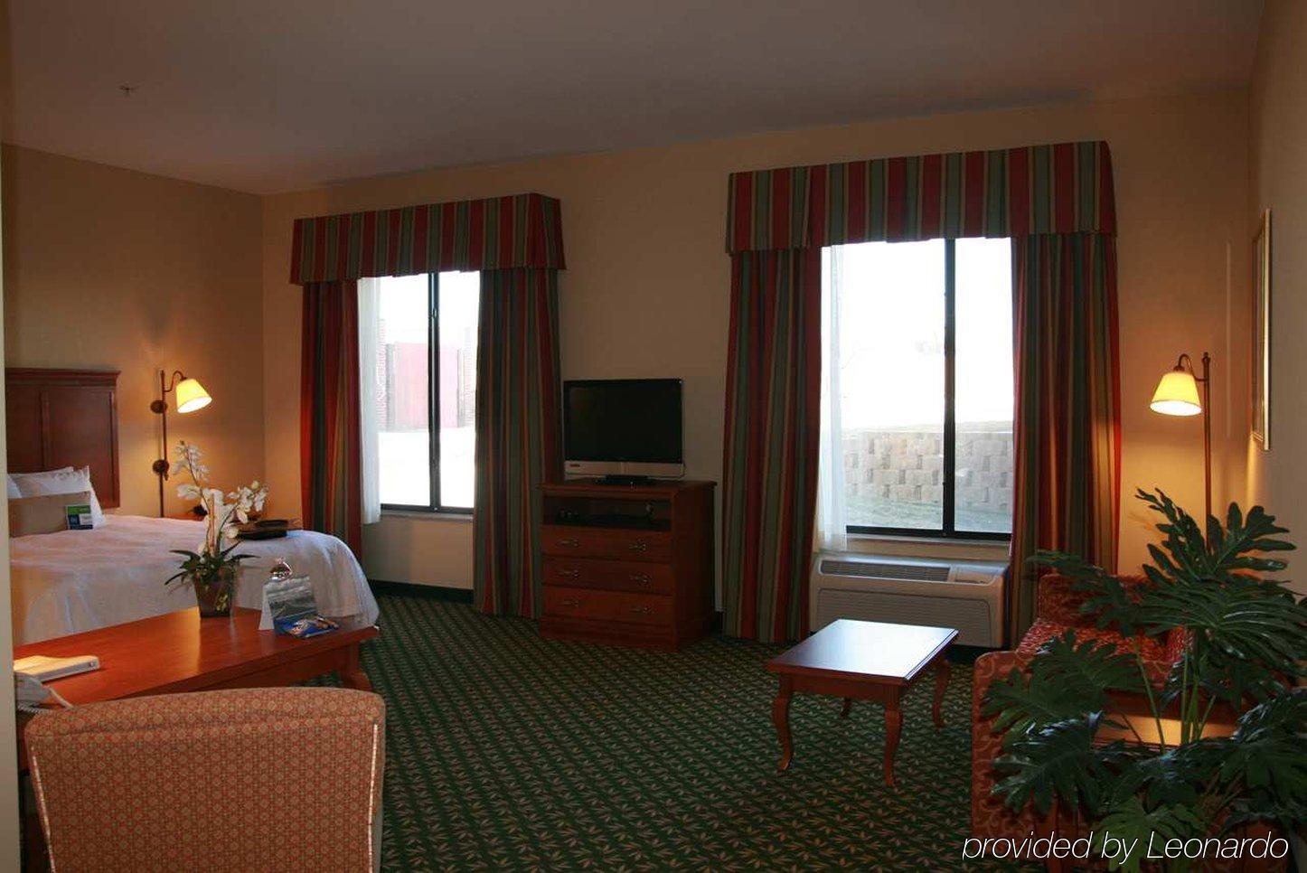 Newly Renovated Hampton Inn Omaha West Lakeside Δωμάτιο φωτογραφία