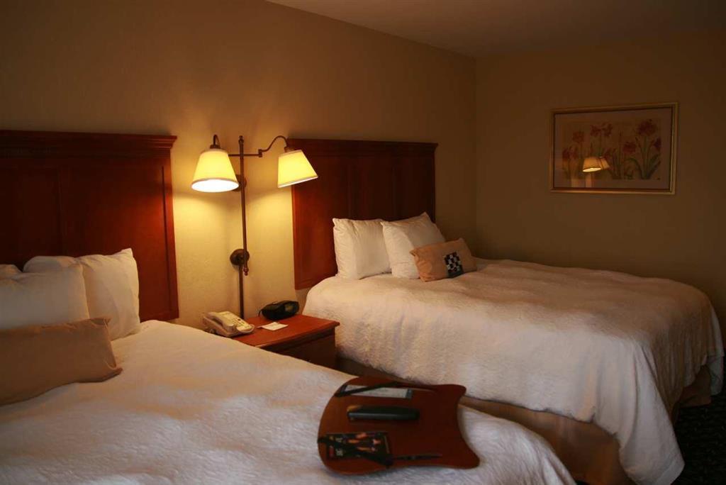 Newly Renovated Hampton Inn Omaha West Lakeside Δωμάτιο φωτογραφία